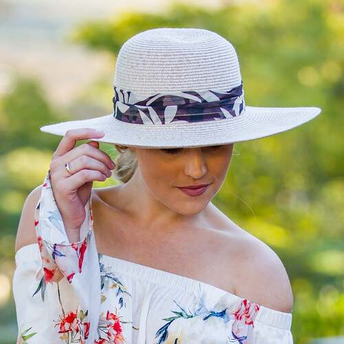 RIGON | Monroe Capeline Ladies Hat - Wheat